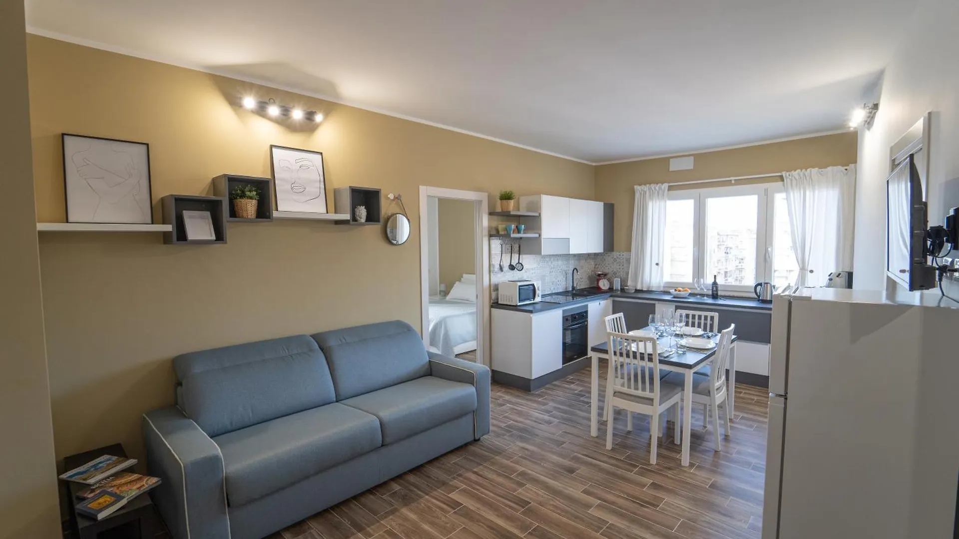 Central Station Home - Fanale Rentals Palermo